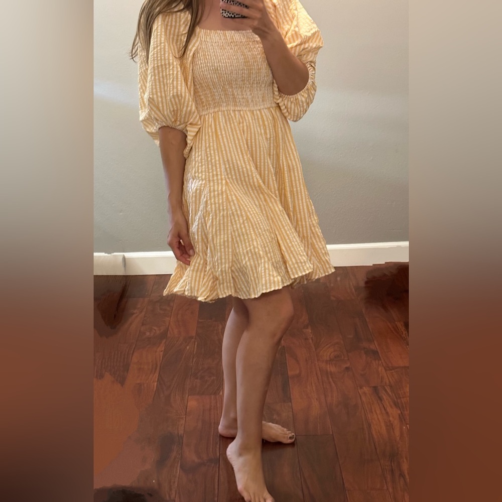 Mini dress, smocked 3/4 yellow
